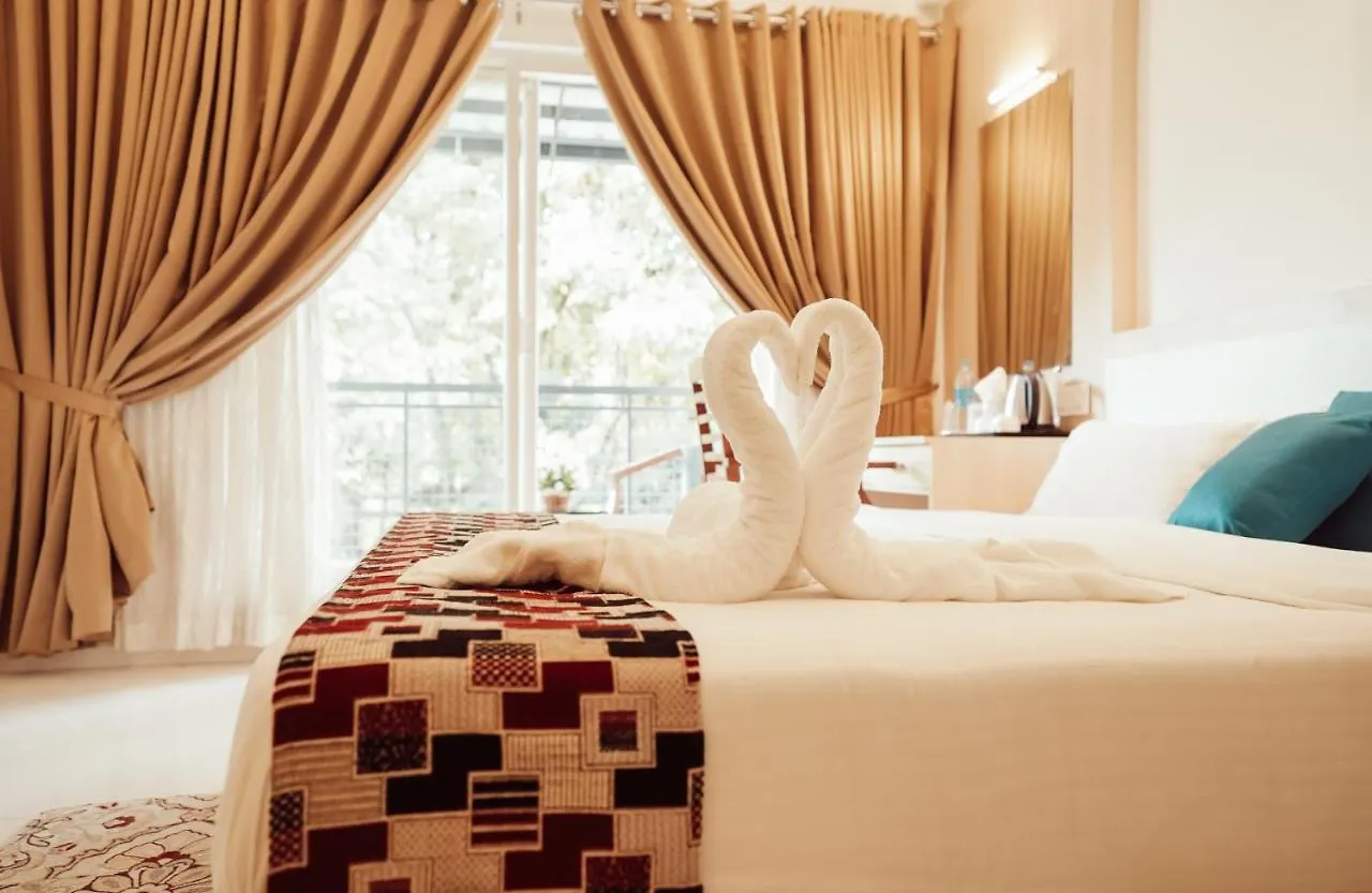*** Hotel Athirappilly Rainland Resort Indie