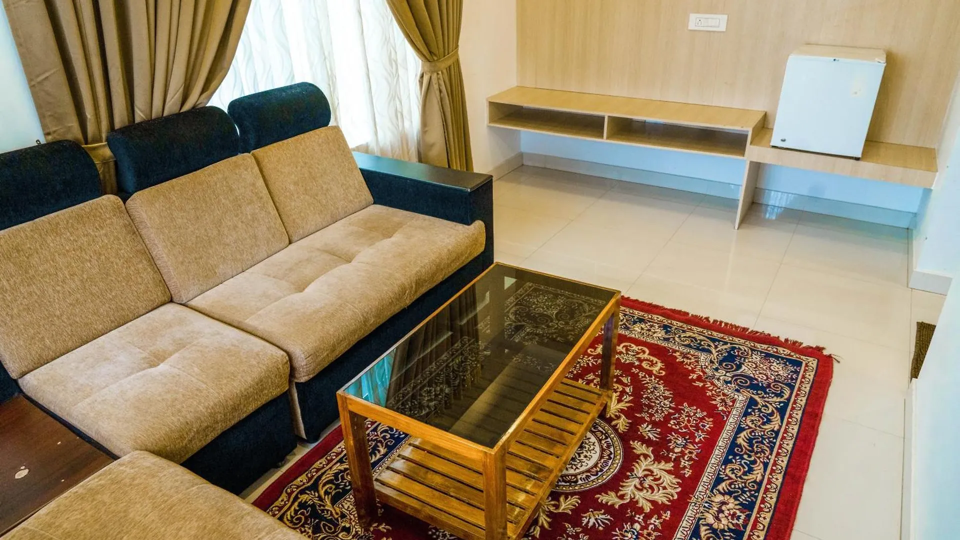 Hotel Athirappilly Rainland Resort